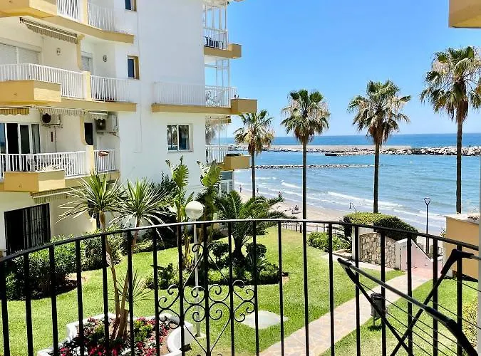 Del Mar Iii Seafront By Eaw Homes *