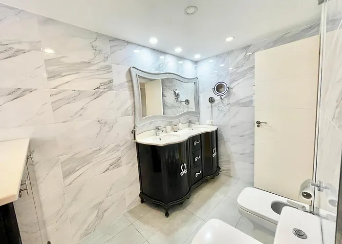 Del Mar Iii Seafront By Eaw Homes Appartement Marbellac