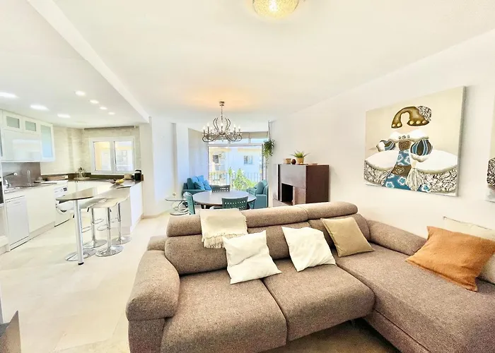 Del Mar Iii Seafront By Eaw Homes