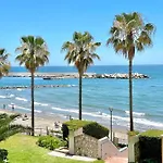 Del Mar Iii Seafront By Eaw Homes Appartement