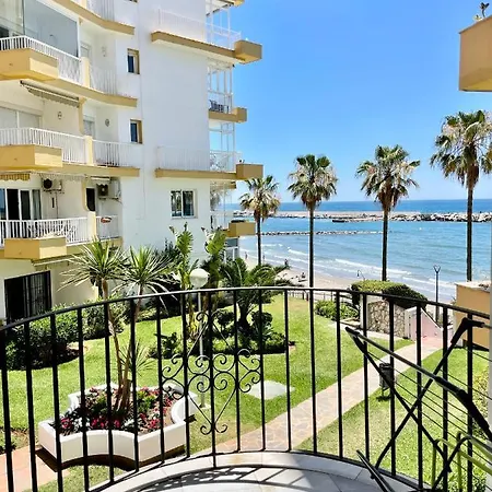 Del Mar Iii Seafront By Eaw Homes *