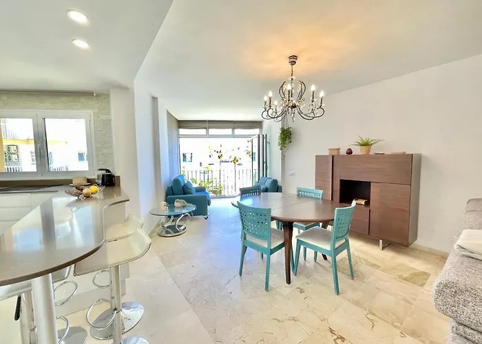 Del Mar Iii Seafront By Eaw Homes *